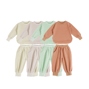 Bộ quần áo bé sơ sinh chất liệu cotton bán chạy mùa thu, bộ liền thân cài khuy, chất liệu thân thiện với làn da, bộ quần áo bé gái - Product Image 1