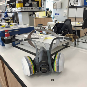 चीन 7500 हीपा फिल्टर संचालित एयर प्यूरीटिंग धूल गैस मास्क - Product Image 4