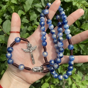 Rosario fatto a mano <span class=keywords><strong>in</strong></span> <span class=keywords><strong>corda</strong></span> blu personalizzato 10mm acrilico blu perline vergine maria gesù treccia <span class=keywords><strong>rosari</strong></span> cattolici - Product Image 3