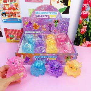 ขายส่ง 12 ชิ้น/กล่อง ของเล่นบีบแกะไฮแลนด์ยอดนิยม บรรเทาความเครียด ของเล่นบีบแกะมอลโทสกลิตเตอร์ ของเล่นบีบแกะฟิดเจ็ต - Product Image 6