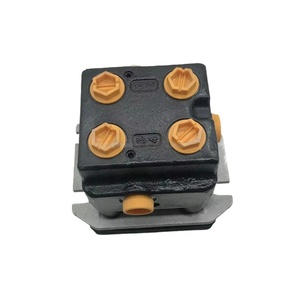 อะไหล่รถขุด SK200-8 ชุดวาล์วเท้าเหยียบ วาล์วนำร่อง YN30V00106F2 YN30V00105F2 ชุดวาล์วเท้าเหยียบ - Product Image 4