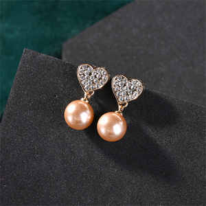 Conjunto de <span class=keywords><strong>collar</strong></span> y pendientes de perlas de <span class=keywords><strong>novia</strong></span> Conjunto galvanizadas de joyas de oro que preserva el color para mujer - Product Image 4