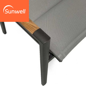 Set <span class=keywords><strong>da</strong></span> Pranzo Moderno per Esterni con Tavolo Allungabile a 8 Posti e Sedie Impilabili con Braccioli <span class=keywords><strong>in</strong></span> Alluminio per Giardino - Product Image 4