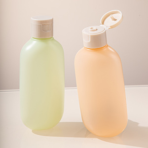 Travel Size <strong>100ml</strong> Flip Top Cap PE Plastic Shampoo <strong>Bottle</strong> Flat Babycare Cosmetic Packaging <strong>Bottle</strong> - Product Image 1