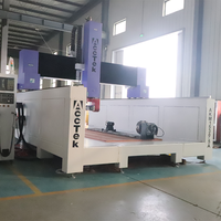 Machine de fraisage CNC à 5 axes ATC, machine de fraisage CNC, machine à travailler le bois pour moules en mousse