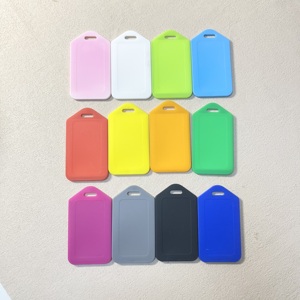 Étiquette de bagage en plastique colorée personnalisée en gros d'usine avec carte insérable en papier inscriptible, étiquette de gestion de clés de voiture avec logo personnalisé - Product Image 3