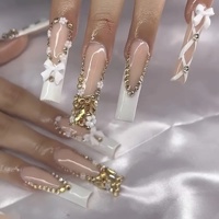 Vente en gros de faux ongles de luxe faits à la main en acrylique, forme carrée et cercueil, longs, avec motifs 3D et French manucure complète