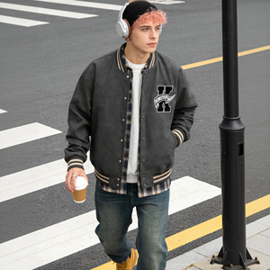 Chaquetas Varsity Unisex de Poliéster/Algodón, Holgadas, Color Gris, con Letra K Bordada en Chenilla, Logotipo Frontal, Cuello en V, Ropa Exterior Deportiva Universitaria de Béisbol - Product Image 1