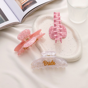 Yiyi Tùy Chỉnh Thời Trang Châu Âu Phụ Nữ Từ Kẹp Tóc Lớn Cổ Điển Khắc Văn Bản Vàng Màu Sắc Acetate Móng Vuốt Tóc Cô Gái Tóc <span class=keywords><strong>Clip</strong></span> - Product Image 3
