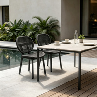 Chaise de salle à manger empilable en aluminium durable sur mesure pour l'hôtellerie
