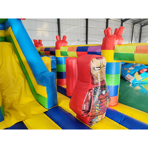 Castillo Inflable Ligero Comercial de Superhéroes para Niños con Tobogán para Uso en Parques Infantiles, Gran Capacidad, 3 Años de Garantía - Product Image 5