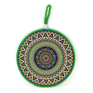 แผ่นรองหม้อเซรามิก TTH16YUAN245g-1 ขนาด 17 ซม. ลายแมนดาลา รูปทรงกลม ซักล้างได้ ทนความร้อน ใช้ป้องกันพื้นผิวโต๊ะสำหรับใช้ในครัว - Product Image 2