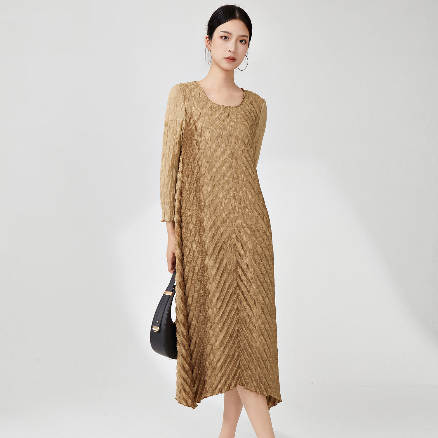 สีน้ำตาล