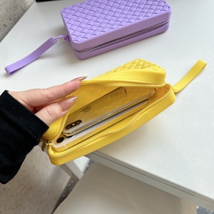 Ví điện thoại thời trang, vỏ nhẹ phù hợp với mọi điện thoại, có thiết kế dệt - Product Image 2