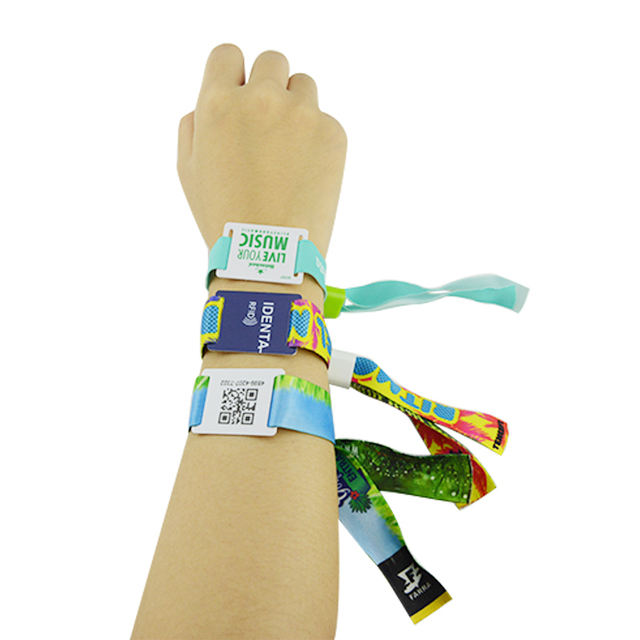 Eco-Friendly Adjustable 13.56MHz NFC Bracelets Qrcode Printable RFID Wristband Bracelet Festival Wristband