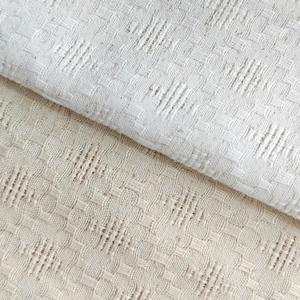 2024 tissus pour rideaux en polyester aspect <span class=keywords><strong>lin</strong></span> motifs floraux dorés techniques tricotées plissées occultantes et personnalisées pour la décoration intérieure - Product Image 4