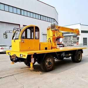 Grúa Telescópica Hidráulica de 8t Nueva con Plataforma de Orugas y Altura de Elevación de 25m, Disponible en Stock - Product Image 4