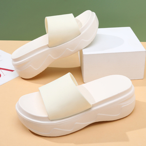 2024 Primavera Nueva tendencia Zapatillas con logotipo personalizado para mujer Suave transpirable antideslizante para uso en interiores/exteriores Peso ligero con puntera - Product Image 4