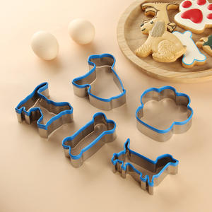 Ensemble de découpoirs <span class=keywords><strong>à</strong></span> biscuits en forme de <span class=keywords><strong>chiot</strong></span> bleu vif pour les fêtes d'anniversaire des enfants et les activités de pâtisserie amusantes en famille - Product Image 1