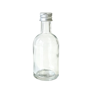 Bottiglie di Vetro Vuote <span class=keywords><strong>da</strong></span> 50ml per <span class=keywords><strong>Whisky</strong></span>, Vodka e Bevande Alcoliche con Tappo a Vite in Metallo Dorato o Nero per Vino - Product Image 1