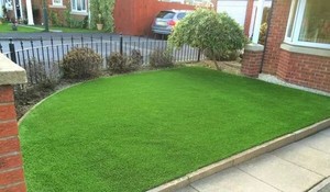 Gazon artificiel hautement réaliste, pelouse artificielle d'extérieur, verdure réaliste pour jardin, herbe synthétique durable - Product Image 5