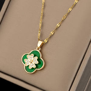 Collar de Trébol de Acero Inoxidable XL147 - Cadena de Titanio con Brillo Eterno, Delicado Regalo para Mujer, Joyería Hipoalergénica - Product Image 4