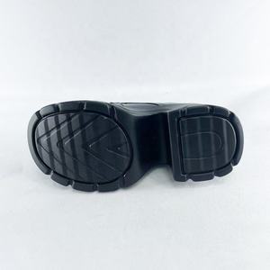 Новые женские туфли из лакированной кожи в британском стиле на толстой подошве с высоким каблуком и бисером, весна-лето 2026 - Product Image 4