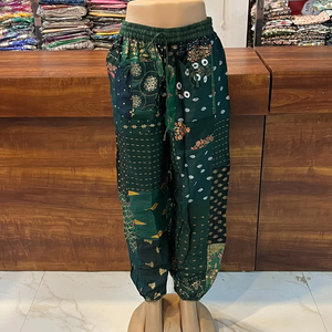 Pantalon Harem Patchwork Taille Unique Ample et Confortable pour Toutes les Tailles – Fournisseur Indien - Product Image 2