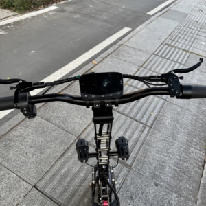 Scooter Eléctrico Plegable para Adultos 2026 con Control por Aplicación, Batería de Litio de 60V 30AH 40AH, Motor Doble sin Escobillas de 6000W, 11 Pulgadas, con Asiento - Product Image 4