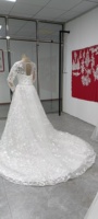 Nouvelle Robe de Mariée Longue à Traîne, Taille Mi-Haute, Dos Nu, Manches Longues, Effet Moelleux, Modèle Rêve, En Stock