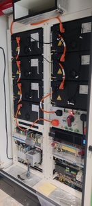 Armoire d'énergie hybride pour stockage de batteries IP54 50Kwh 80Kwh 100Kwh Lithium-ion haute tension - Product Image 3
