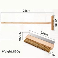 Brosse de nettoyage pour four à pizza d'extérieur YINHAO, poils en laiton avec grattoir en acier, manche en bois de 37 pouces, brosse pour four à pizza avec grattoir
