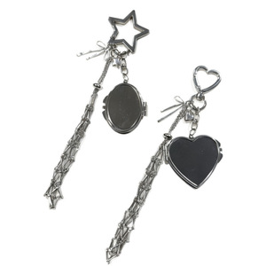 Porte-clés en acier inoxydable tendance avec impression UV en forme de cœur, mignon, avec miroir de maquillage intégré - Product Image 3