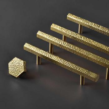 Qiansi HK0065 Single Hole T-Bar Vintage Retro Hammer Pattern Bedroom Furniture Handles Knobs Kitchen Drawer Dresser Outdoor Use