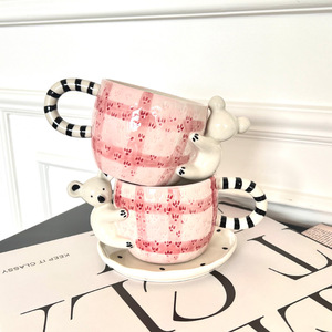 Ensemble de tasses à café en céramique tridimensionnelle peintes à la main Cuddle Koala, tasse mignonne avec soucoupe, tasse pour le thé de l'après-midi - Product Image 3