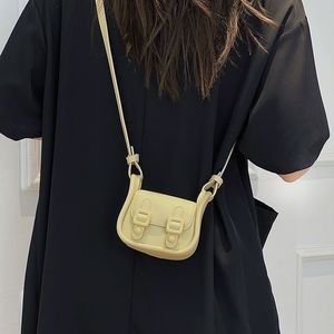 Sac bandoulière homme en PU, petit format carré, style urbain, polyvalent, tendance, mode niche, automne 2025, polyester - Product Image 1