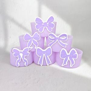 Nueva Funda Protectora de Silicona con Lazo Colorido Anticolisión, Accesorios Decorativos para Vasos Stanley - Product Image 1