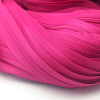Fabricants de fermetures éclair en nylon au mètre 5 #   Fermetures éclair en nylon de couleur personnalisée, rouleaux de fermetures éclair