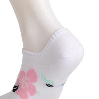 Chaussettes blanches confortables à motif floral rose et à fleurs pour femmes, coupe basse à la cheville, tenue quotidienne avec logo personnalisé anti-boulochage sur la manchette du corps