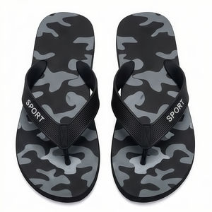 Chanclas de PVC de diseño para hombre, pantuflas de suela suave para interiores y exteriores, calzado cómodo de verano para parejas - Product Image 2