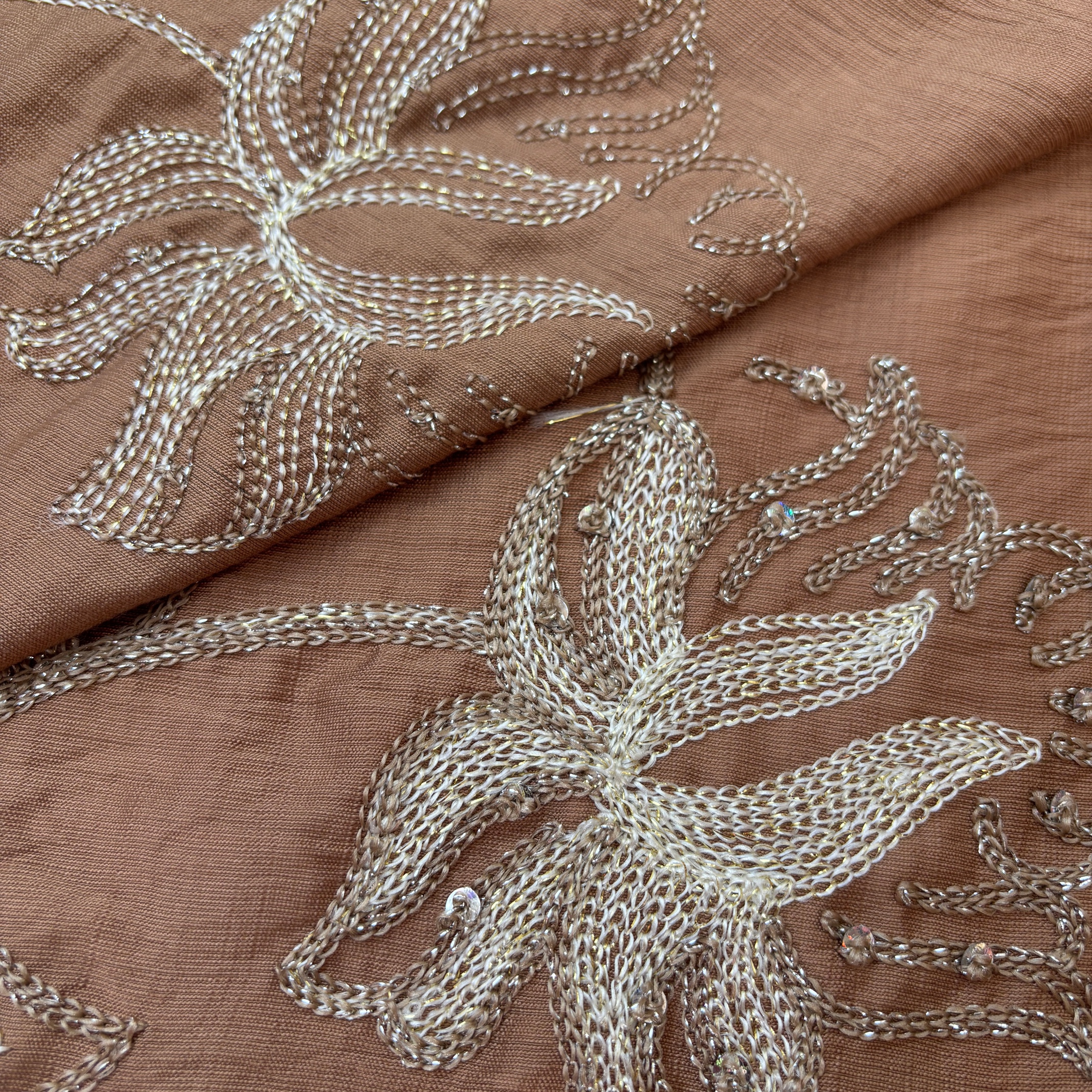 Low MOQ Custom Designed Chain Stitch Embroidered Woven Slub Textured Rayon Nylon Fabric for Girls' Dresses & Shirts