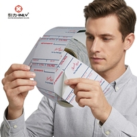 Les étiquettes auto-adhésives thermiques directes blanches de 58x40mm imperméabilisent l'impression industrielle pour le carton emballé de promotion d'emballage d'expédition