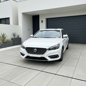 MG6 Usata con Motore Turbo, Guida a Sinistra, Trasmissione Automatica 1.5T, Berlina di Lusso per il Mercato di Esportazione - Product Image 1