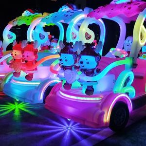 Nouvelle voiture jouet à thème Père Noël pour <span class=keywords><strong>4</strong></span> personnes, jouet de parc d'attractions intérieur de Noël avec pneus tout-terrain, tension 48v - Product Image 5