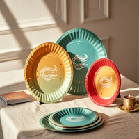 Assiettes en papier écologiques de 5 pouces pour la promotion, vaisselle en papier bon marché en gros pour les fêtes