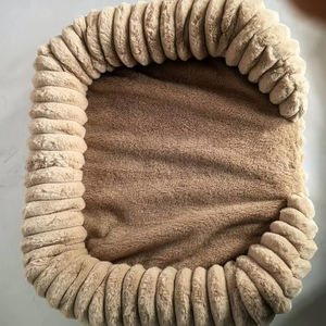 Lit pour animaux <span class=keywords><strong>de</strong></span> compagnie en forme <span class=keywords><strong>de</strong></span> <span class=keywords><strong>grotte</strong></span> en velours côtelé pliable <span class=keywords><strong>de</strong></span> couleur <span class=keywords><strong>vache</strong></span> avec housse amovible - Product Image 1