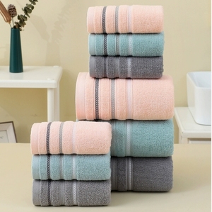 Serviettes de Bain de Haute Qualité en Gros, 100% Coton Pur, Absorbantes, Couleur Unie, Grandes Serviettes Assorties, Idéales pour les Hôtels Familiaux - Product Image 3