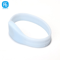 Gelang RFID Proximity Keyfob Apartemen Hotel Kontrol Akses Silikon NFC Gelang Logo Teks Warna Dapat Disesuaikan