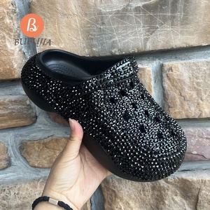 Nouvelles Sabots Noires à Strass 2026 pour Femmes – Mules Plateforme Bling Antidérapantes en EVA – Chaussures de Soirée Tendance et Sandales Décontractées Confortables - Product Image 5
