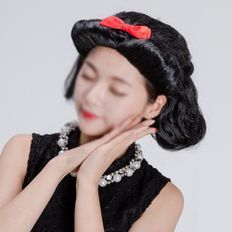 Parrucca per capelli sintetici corti PW-SA bianca come la neve in stile treccia nera ad alta temperatura in fibra per feste con prestazioni medie - Product Image 1